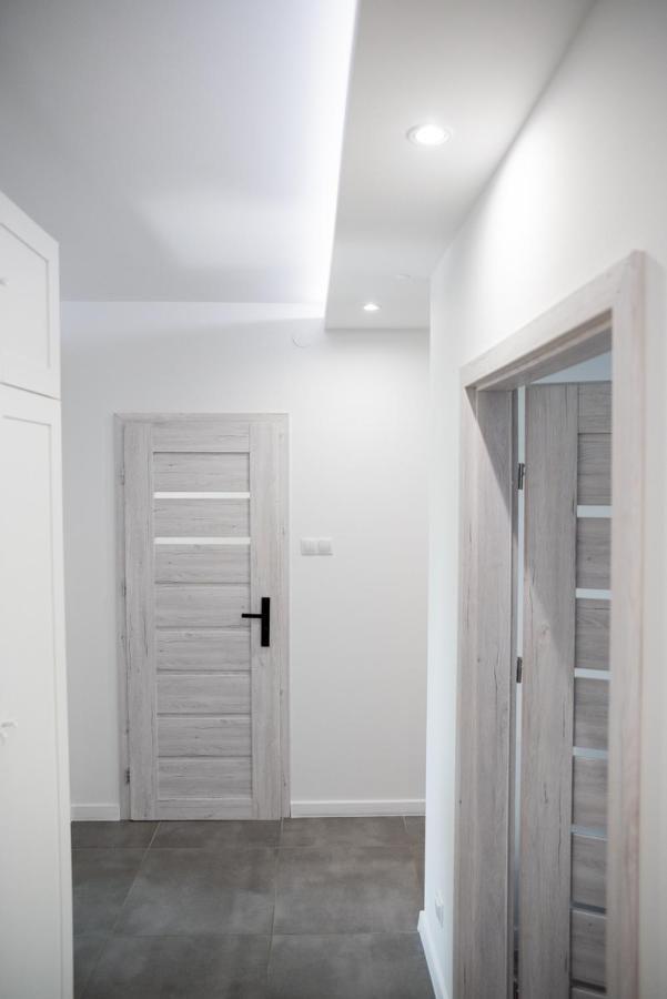Apartament Blisko Wszedzie Ostrowiec Świętokrzyski Esterno foto
