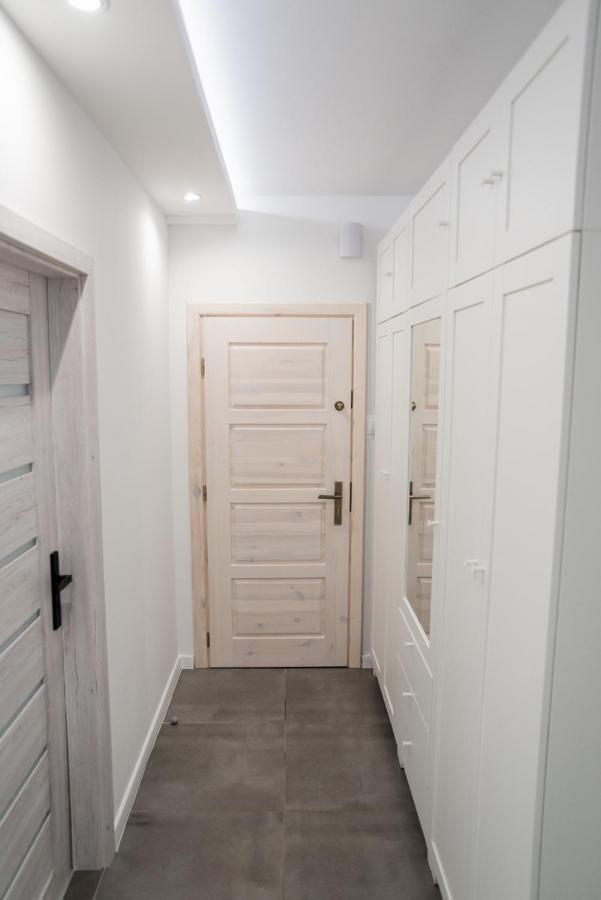 Apartament Blisko Wszedzie Ostrowiec Świętokrzyski Esterno foto