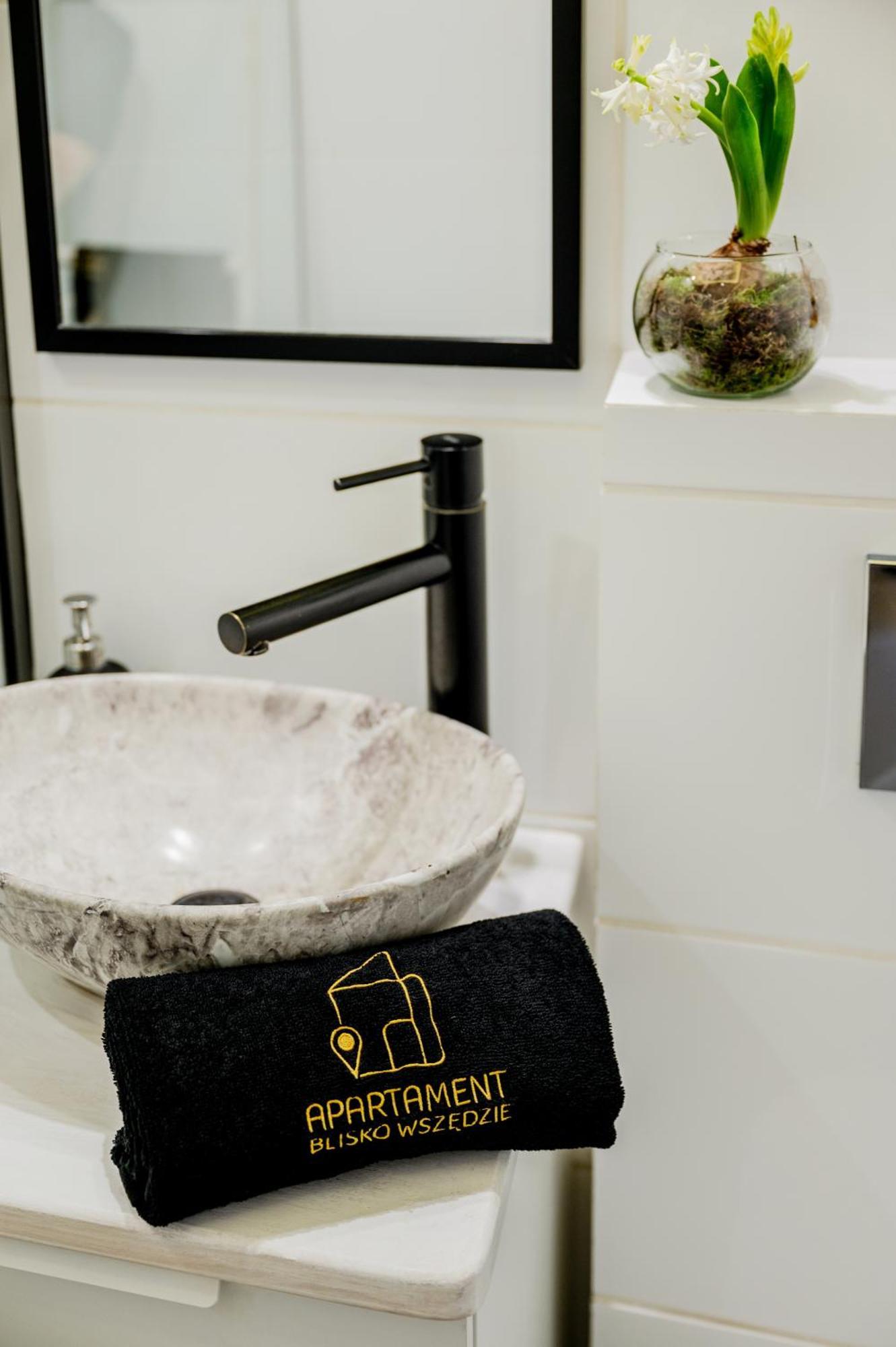 Apartament Blisko Wszedzie Ostrowiec Świętokrzyski Esterno foto